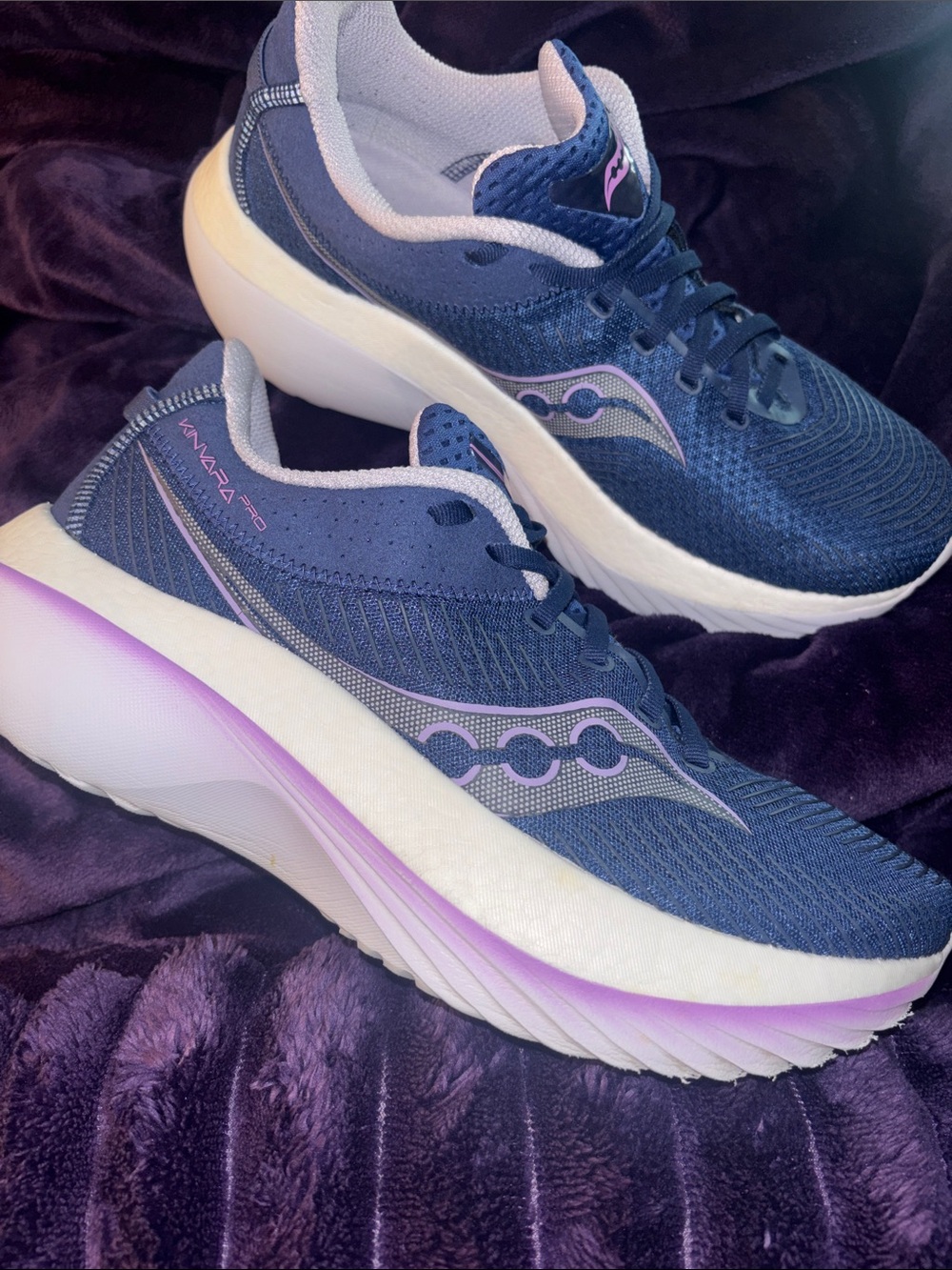 Saucony Kinvara Pro Women's Navy Running Shoes with Lavender Accents